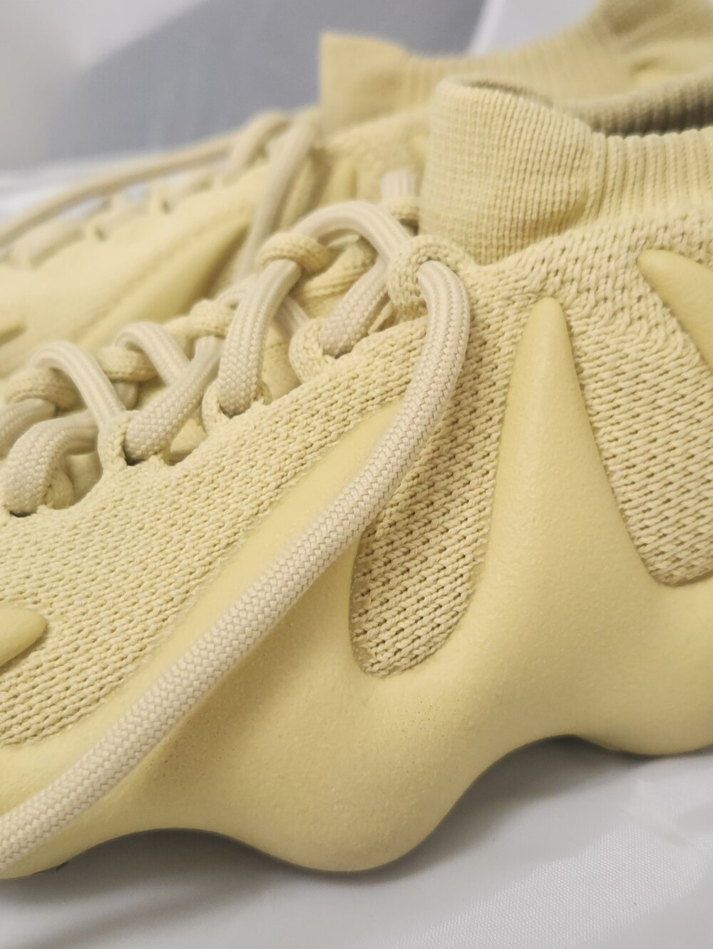 Adidas Yeezy 450 Sulfur Cream Yellow Mesh Athletic Sneakers - Picture 8 of 11